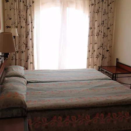 2br Apt Los Geranios